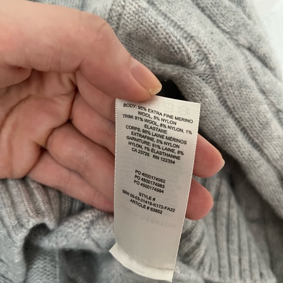 Aritzia The Group by Babaton - Cropped Merino Wool Cable-knit Gray Sweater - Picture 12 of 13